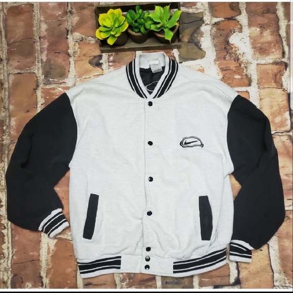 nike varsity bomber jacket